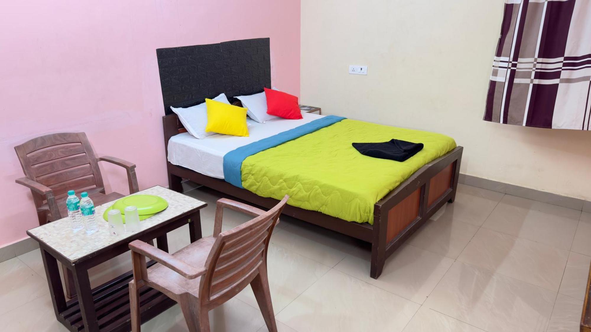 Hotel Dwaraka Residency Mamallapuram Esterno foto